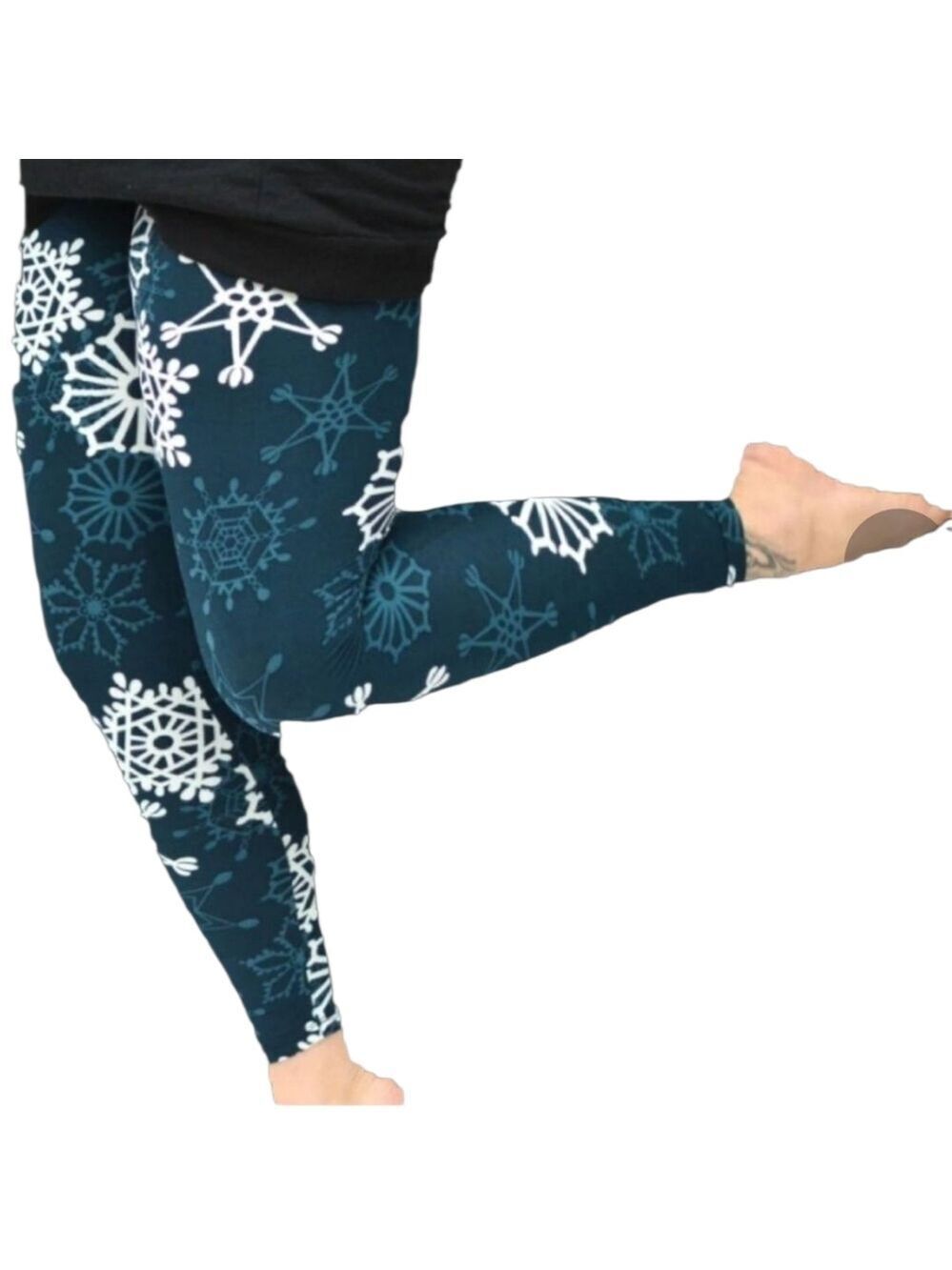 LEGGINGS DEPOT Snowflake Christmas Full Length Leggings Size 12 NWT